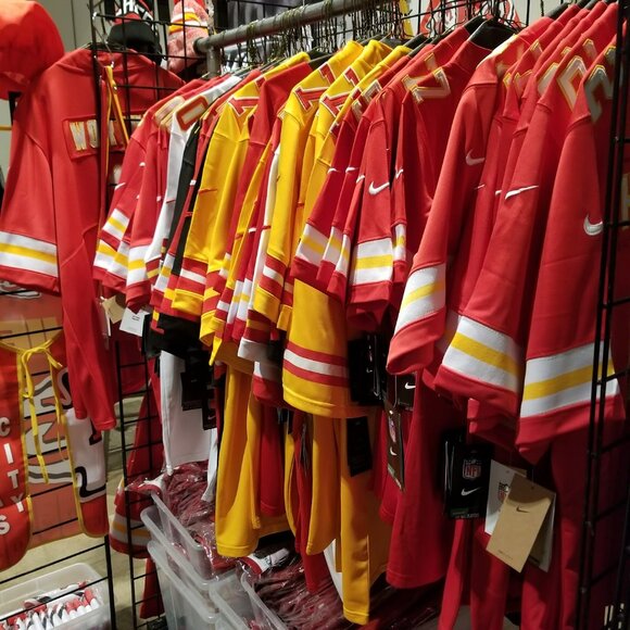 KANSAS CITY CHIEFS DOUBLE SIDED CAR FLAG - Picture 10 of 10